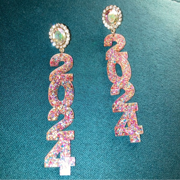 15 Pairs of Earrings Lot NEW 2024 Graduation Limited Edition Jewelry SALE - Picture 11 of 16